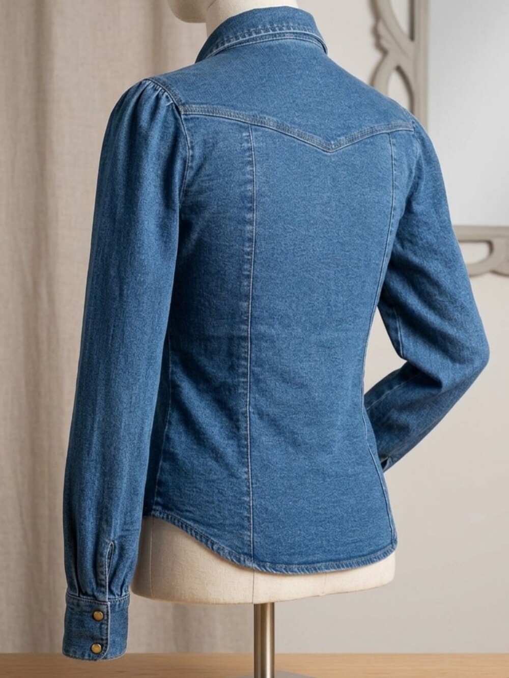 Levi's Blue Denim Button-Down Shirt - Picture 2 of 15